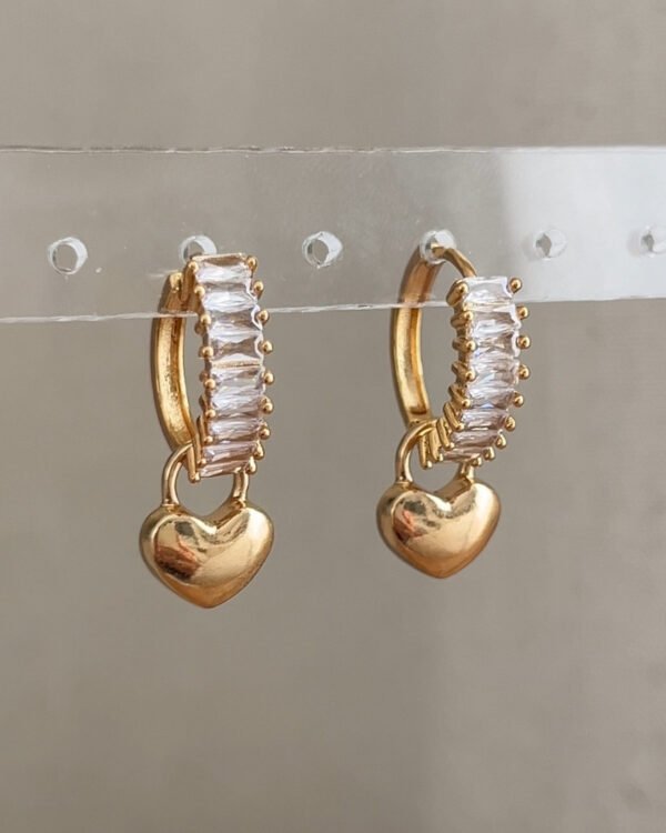 Altın Kaplama Suyolu Kalpli Küpe