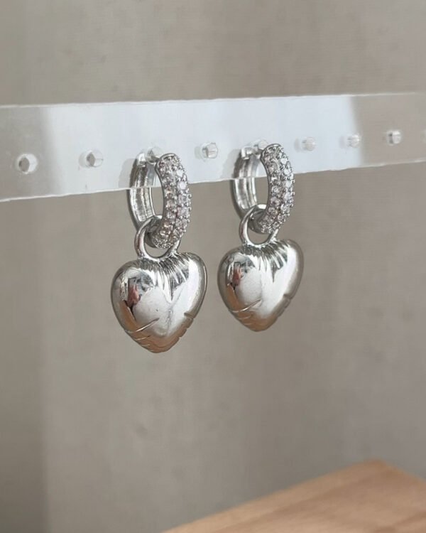 Alternative view of Altın Kaplama Halkası Taşlı Kalpli Küpe