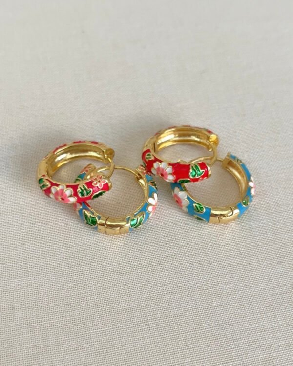 Çelik Çiçek Deseni Küpe