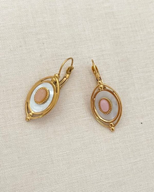 Çelik Oval Pembe Taşlı Küpe