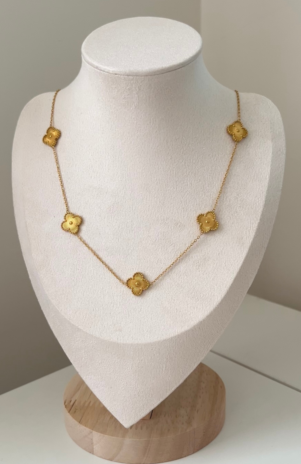 Çelik Yonca Kolye 42+6cm