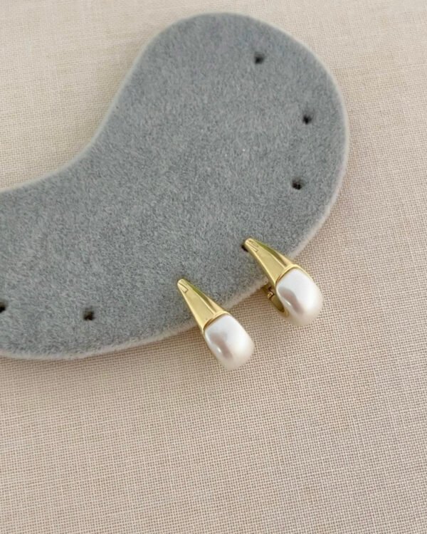 Alternative view of Xuping Sedefli Halka Küpe Minimal