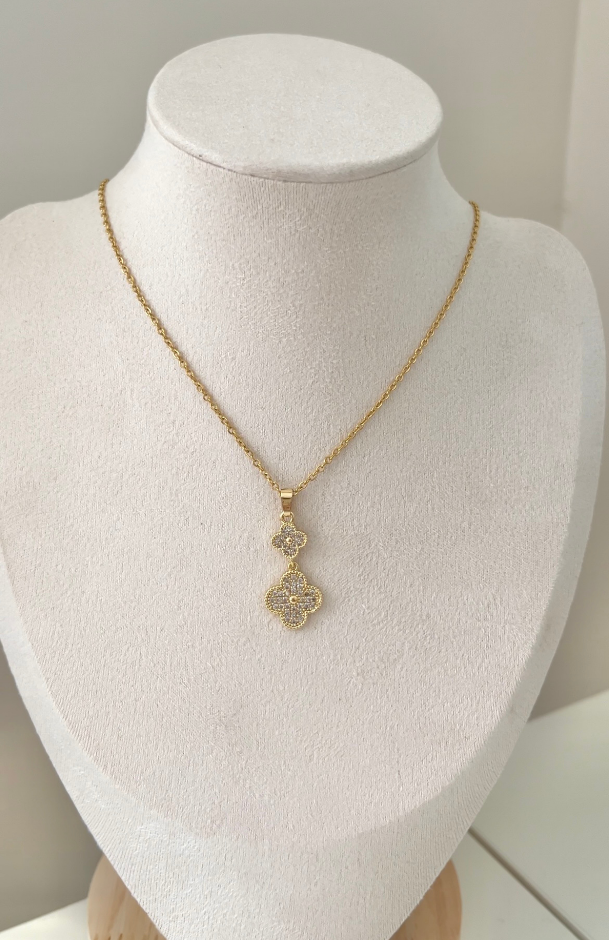 Çelik Yonca Kolye 42+6cm