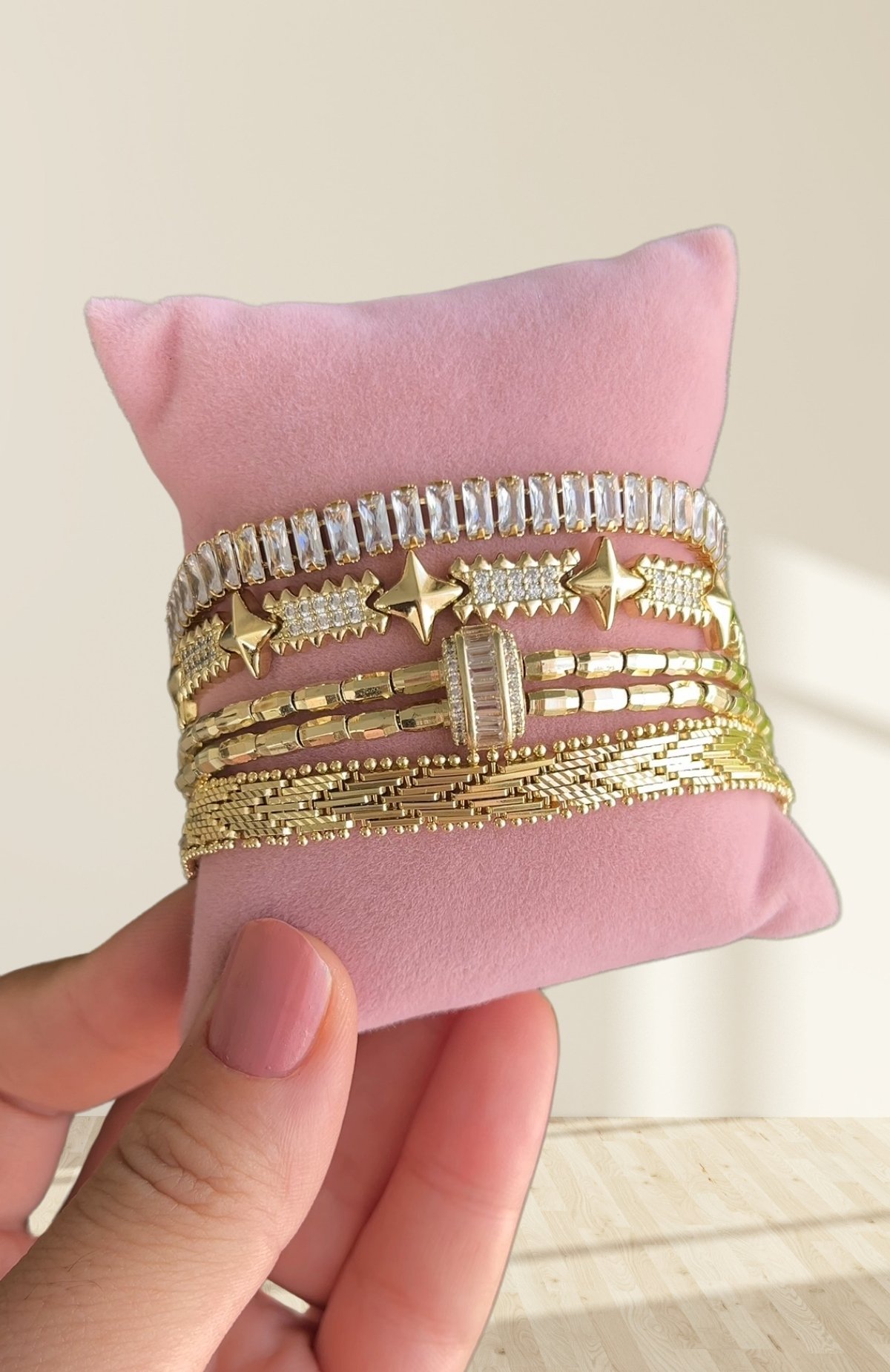 Xuping Yıldızlı ve Taşlı Bileklik 18+1cm - Görsel 3