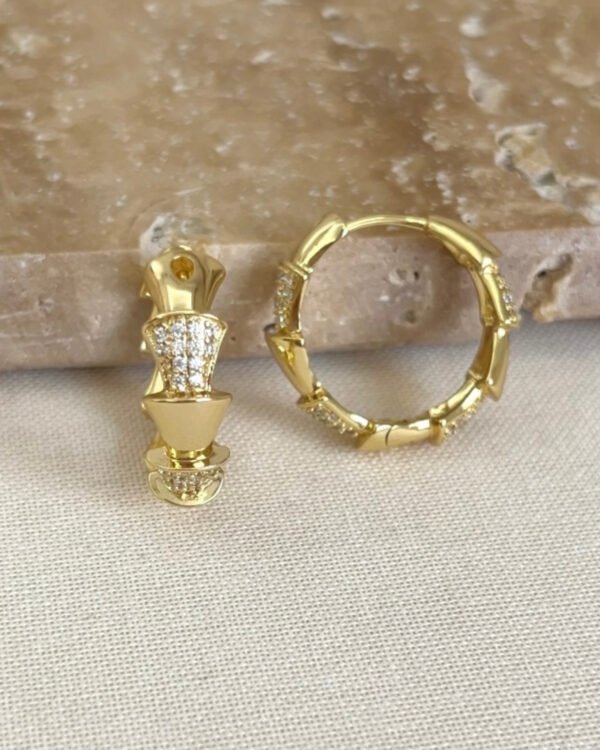 Alternative view of Xuping Taşlı Halka Küpe