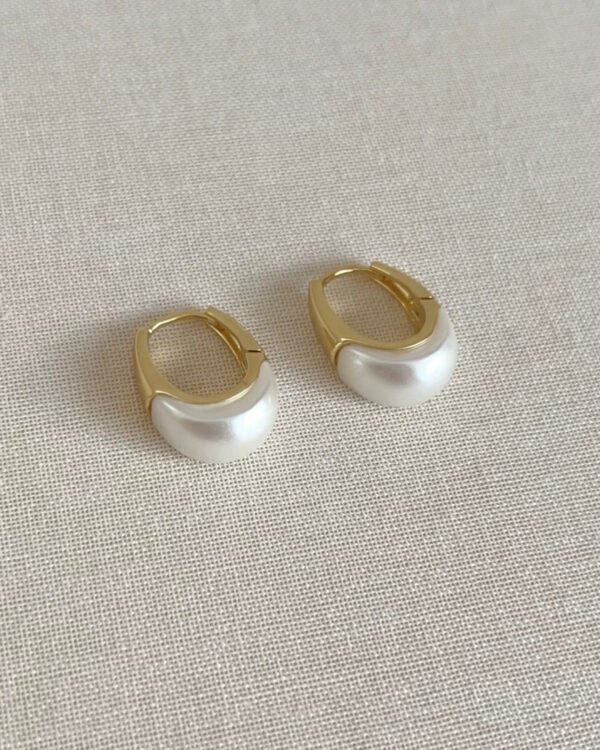 Xuping Sedefli Halka Küpe Minimal